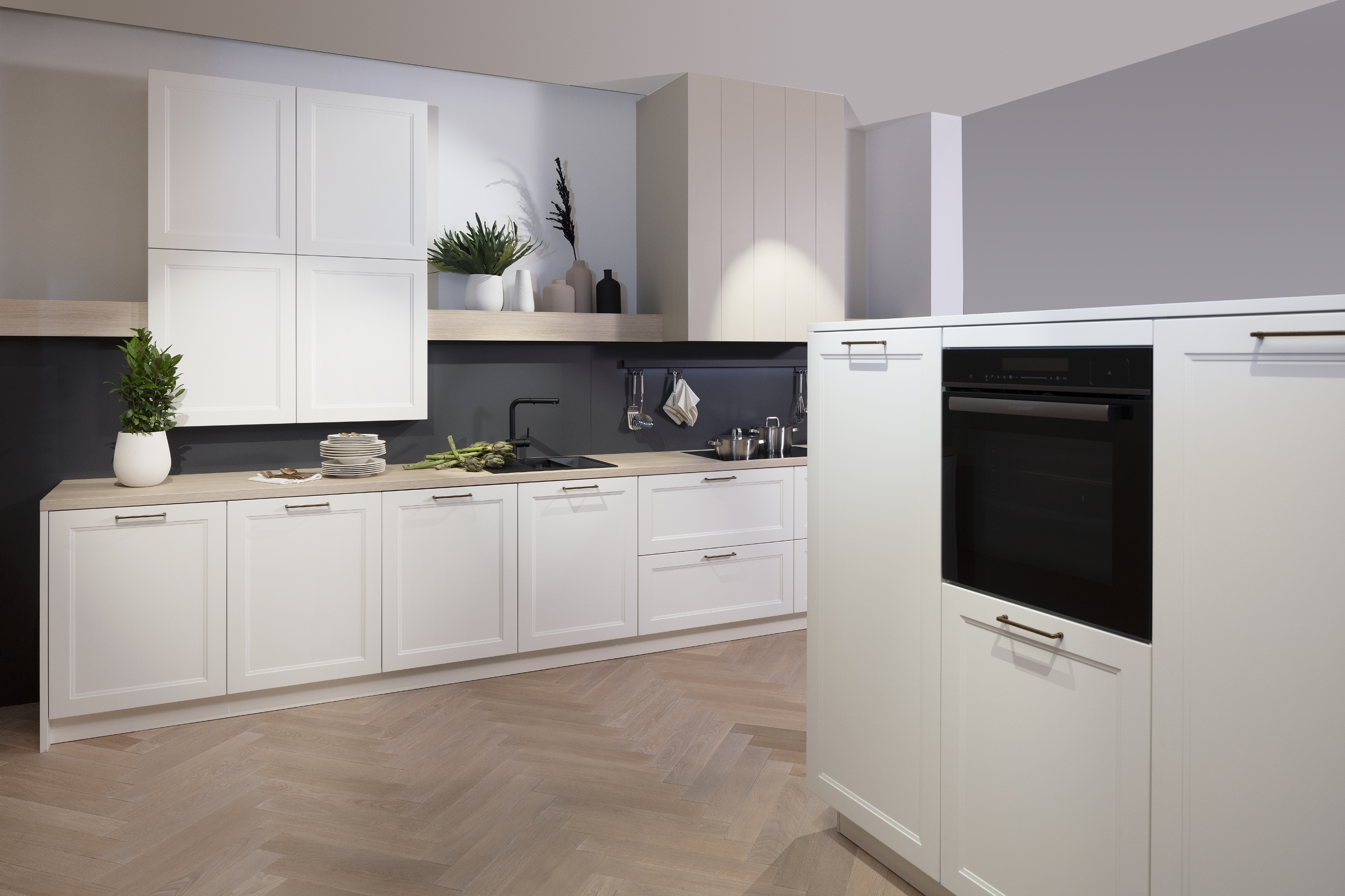 Häcker-Küche Ravenna Ultramatt mit Feineichen-Dekor.