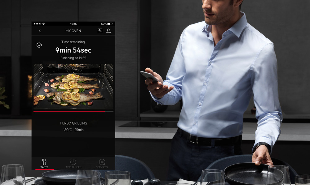 AEG MATTBLACK Smart Kitchen mit einer App.